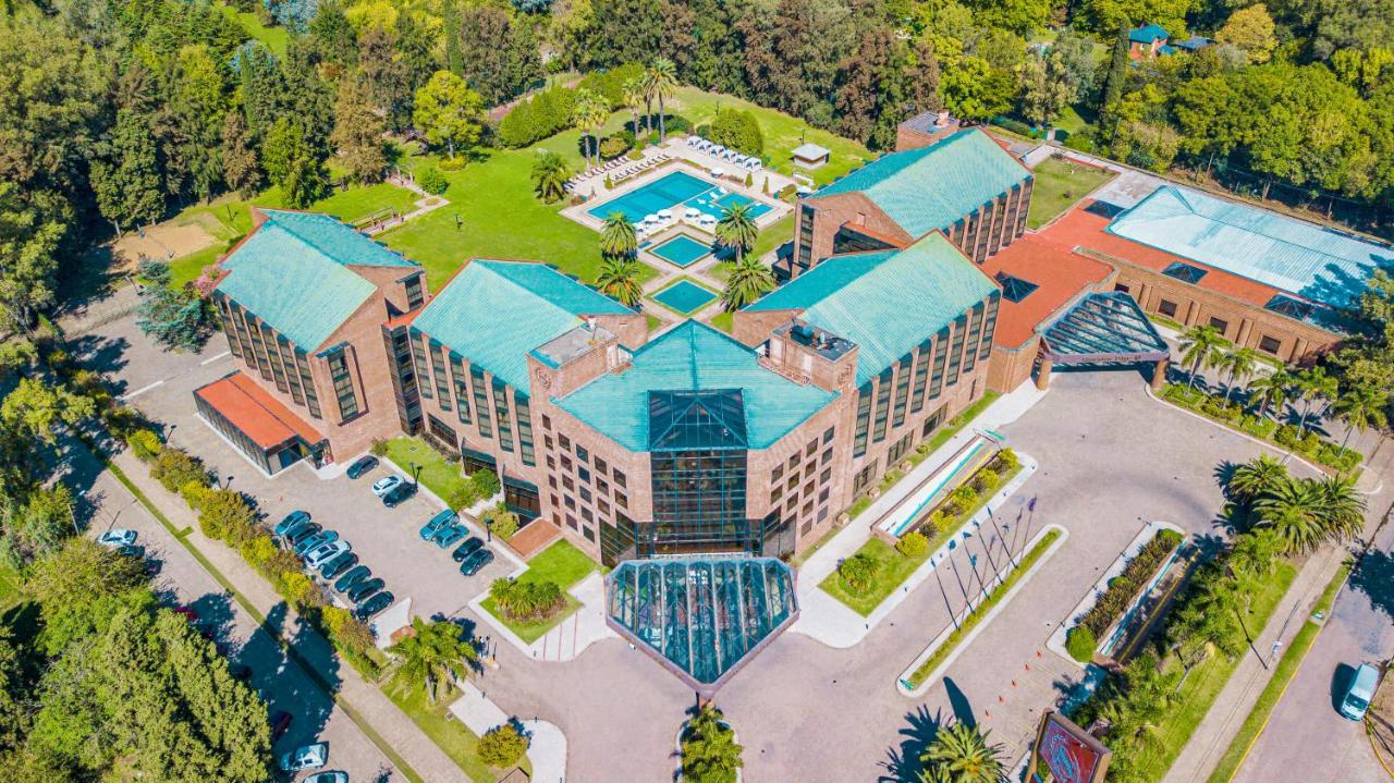 Sheraton Pilar Hotel & Convention Center Buitenkant foto