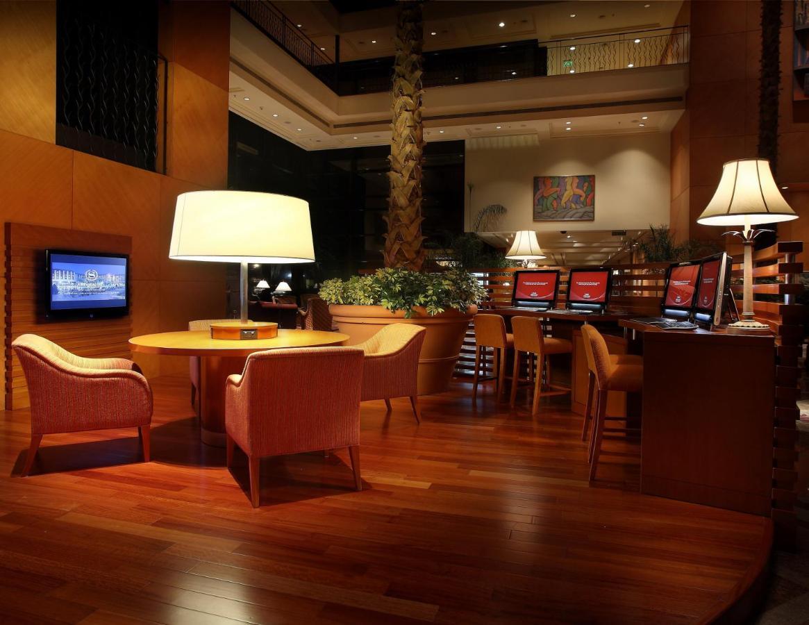 Sheraton Pilar Hotel & Convention Center Buitenkant foto