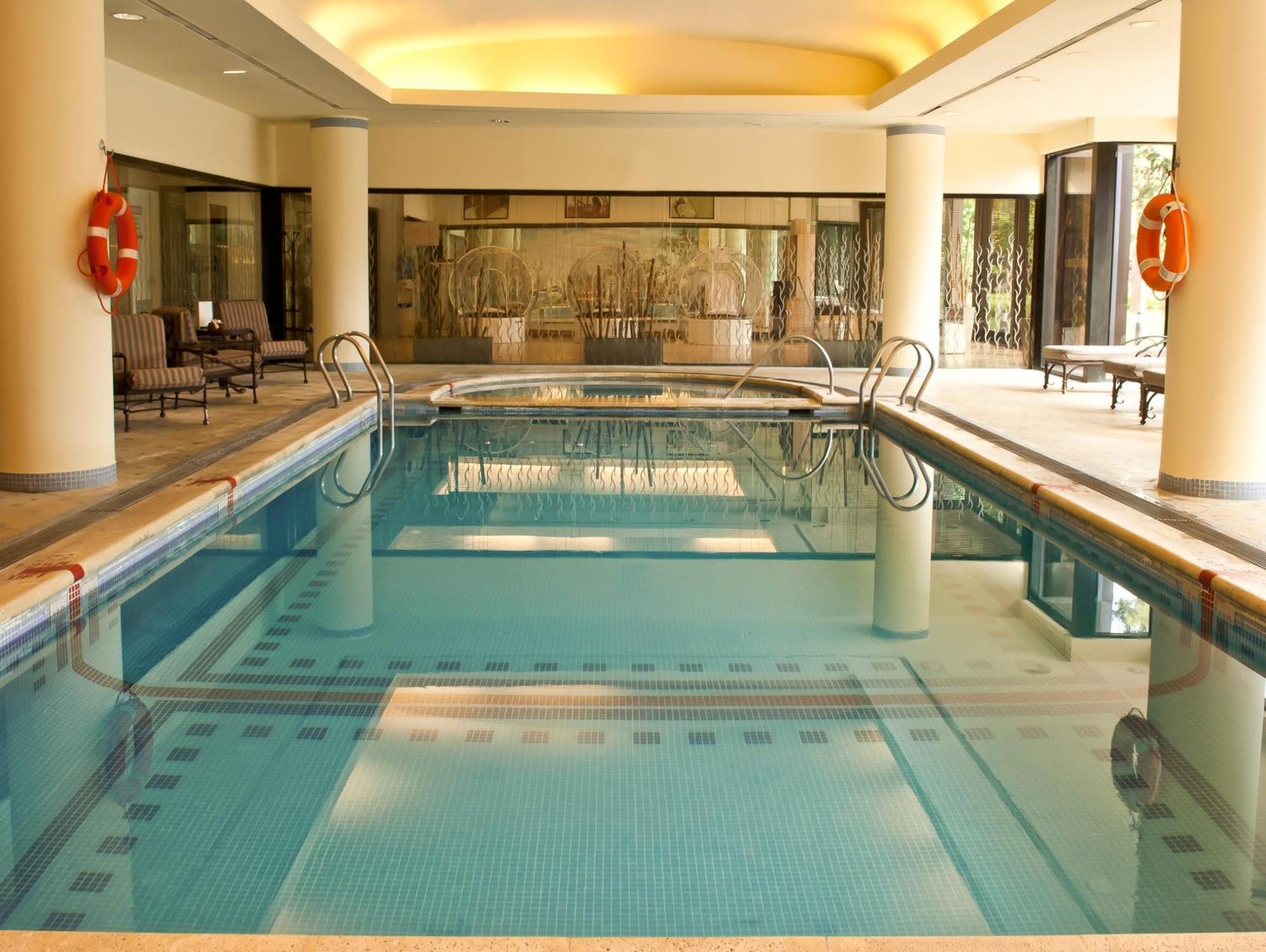 Sheraton Pilar Hotel & Convention Center Buitenkant foto