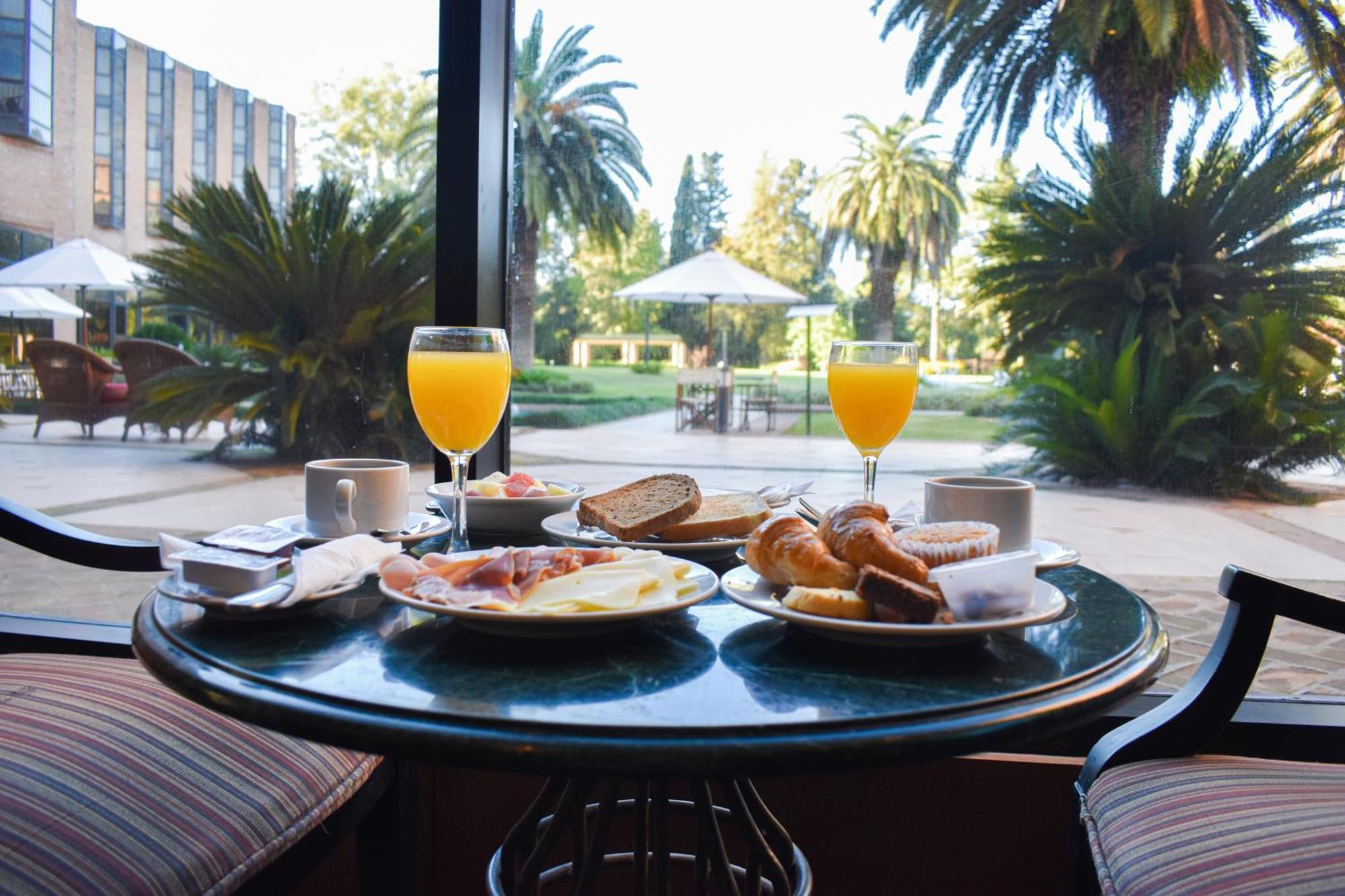 Sheraton Pilar Hotel & Convention Center Buitenkant foto