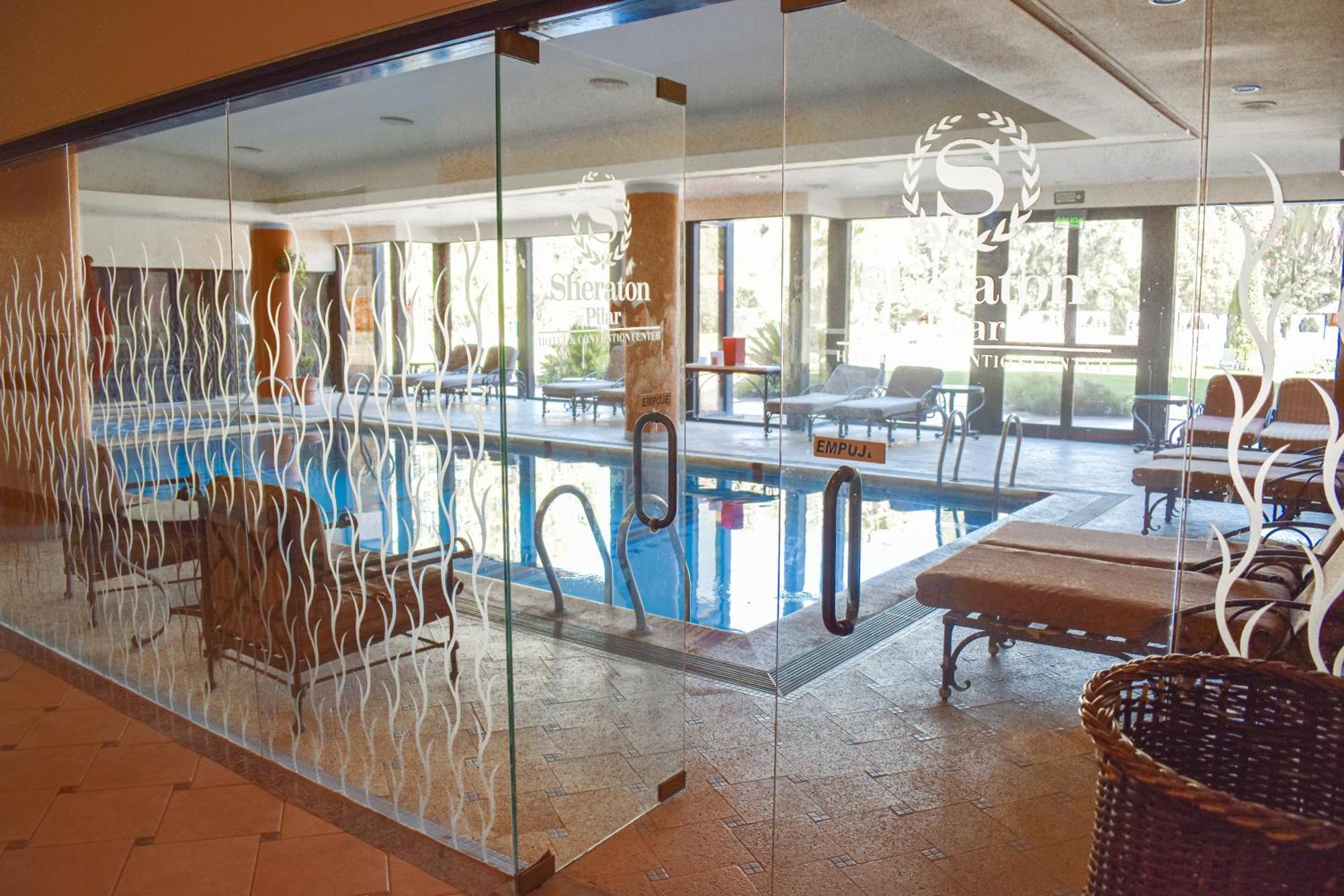 Sheraton Pilar Hotel & Convention Center Buitenkant foto