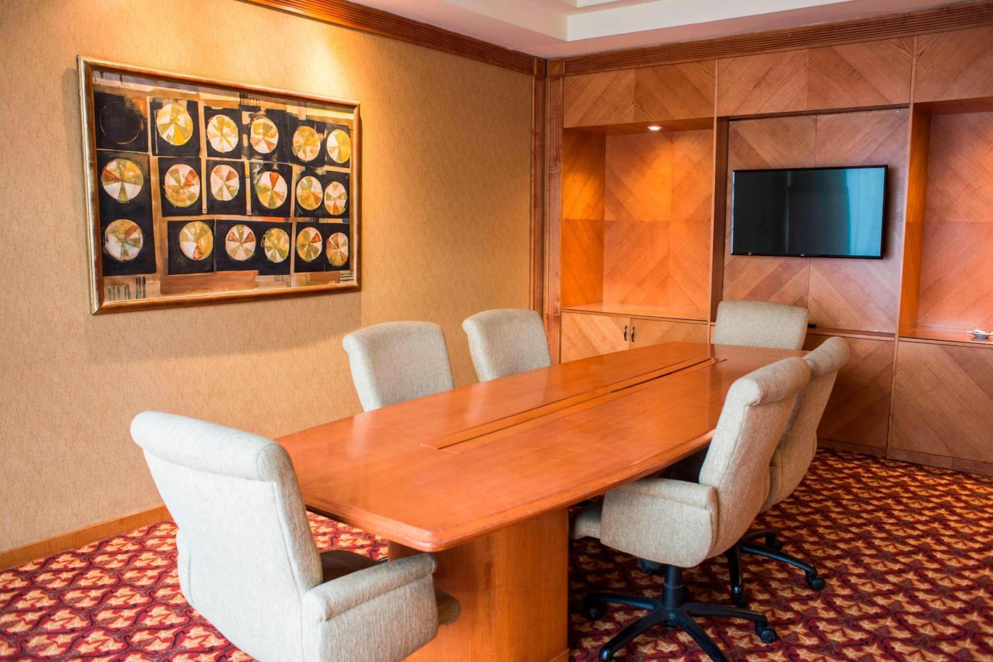 Sheraton Pilar Hotel & Convention Center Buitenkant foto
