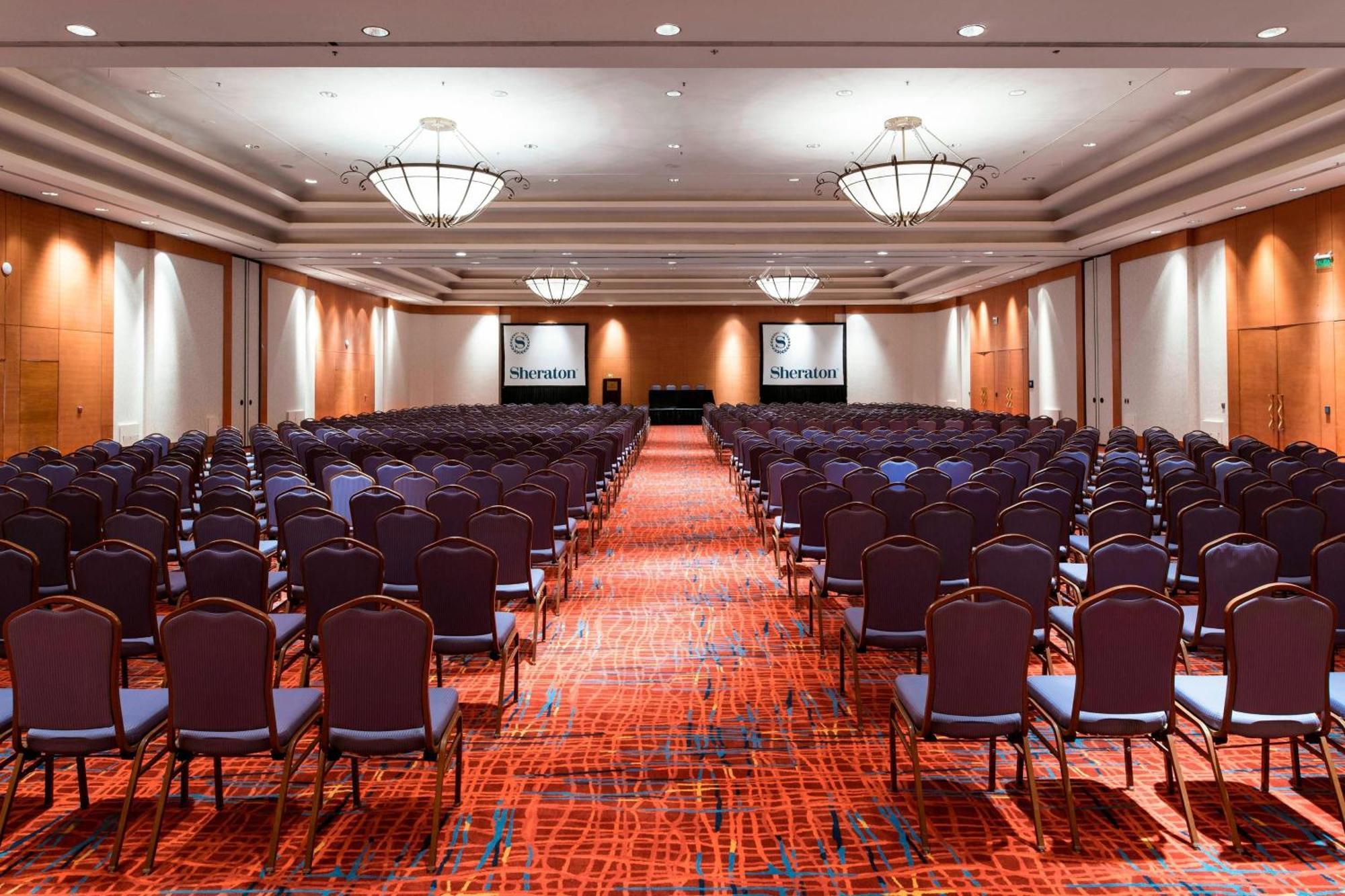 Sheraton Pilar Hotel & Convention Center Buitenkant foto