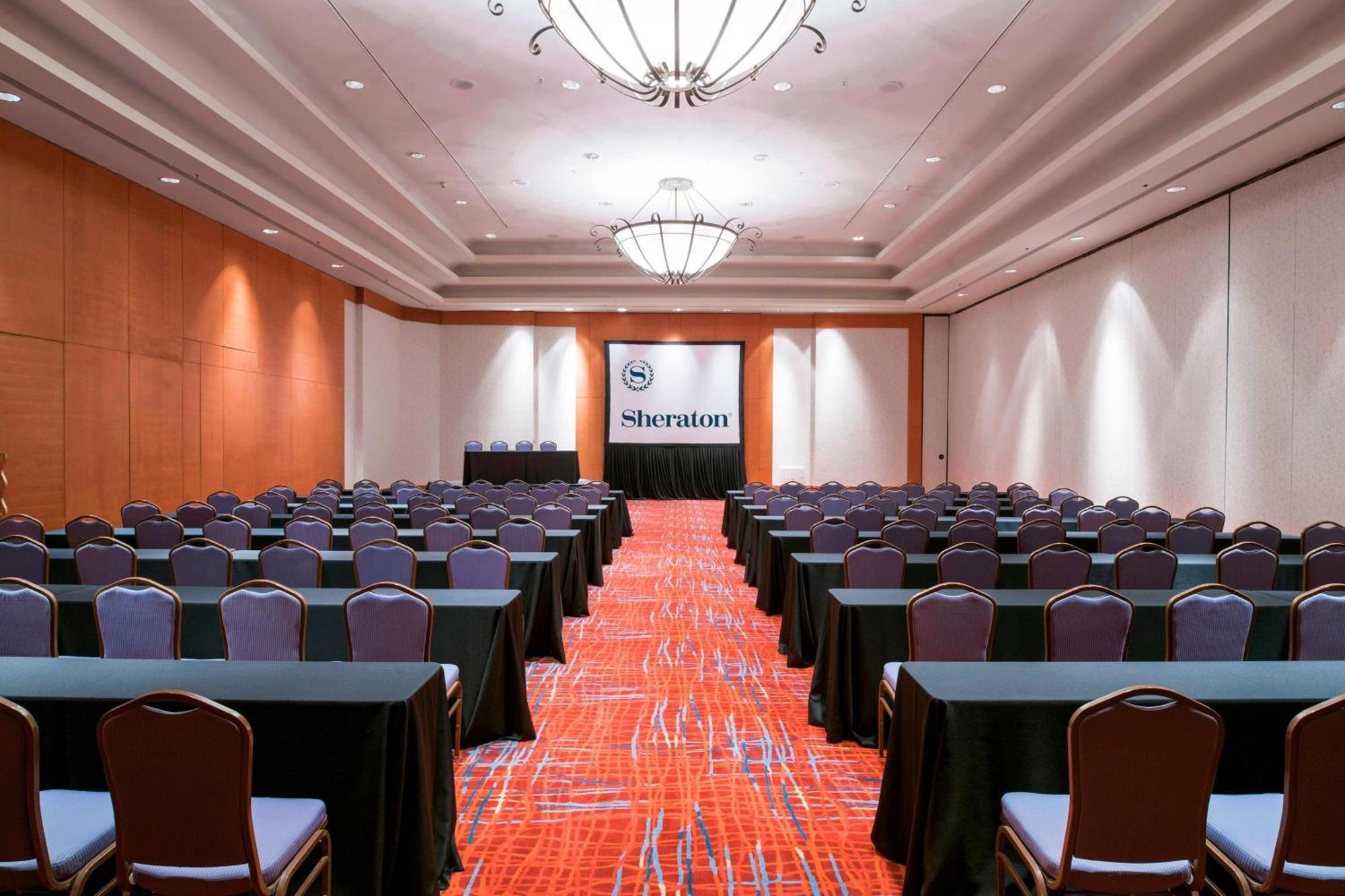 Sheraton Pilar Hotel & Convention Center Buitenkant foto