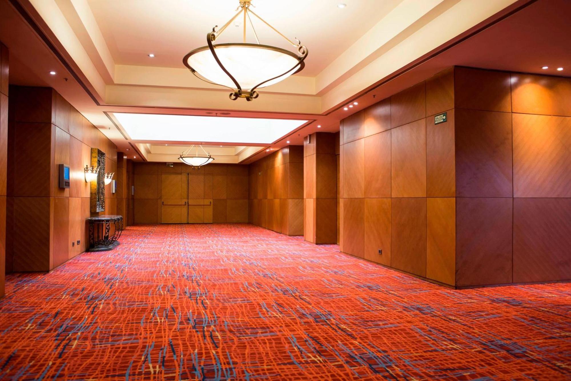 Sheraton Pilar Hotel & Convention Center Buitenkant foto