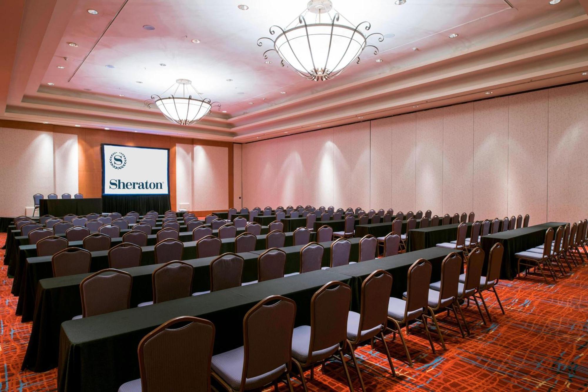Sheraton Pilar Hotel & Convention Center Buitenkant foto